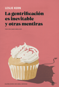 Cover of the Bellaterra translation titled Gentrificacion es inevitable y otras mentiras. Background is pink with a graphic image of a cupcake with white frosting and the shadow of a devil behind it.